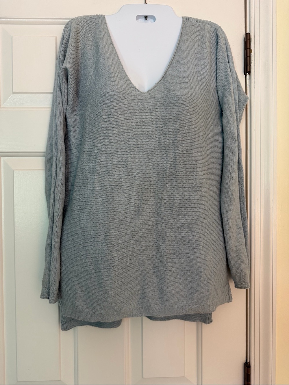 Old Navy Light Blue V Neck Knit Sweater XS Soft Long Sleeve